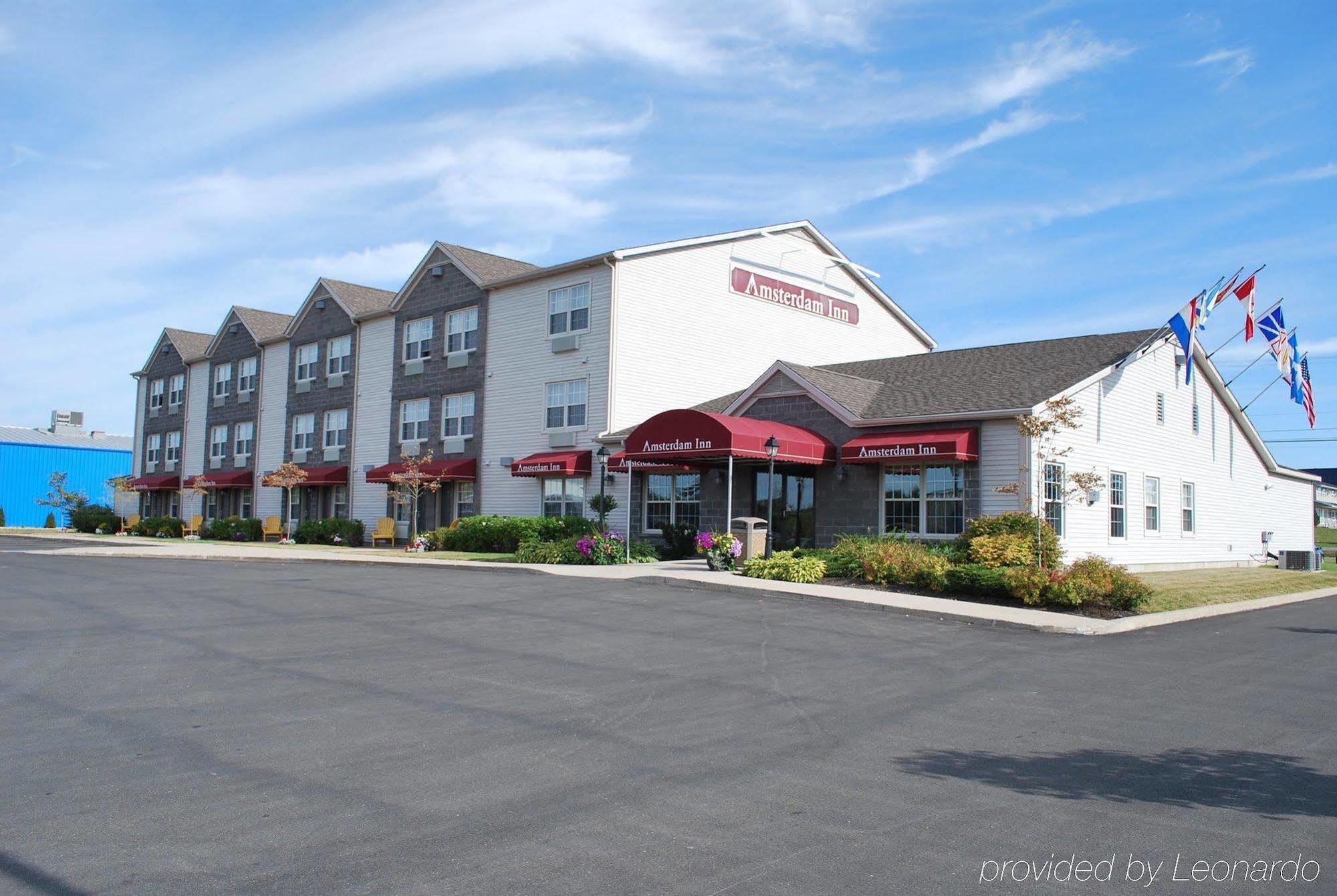Quality Inn & Suites Amsterdam Fredericton Exterior photo