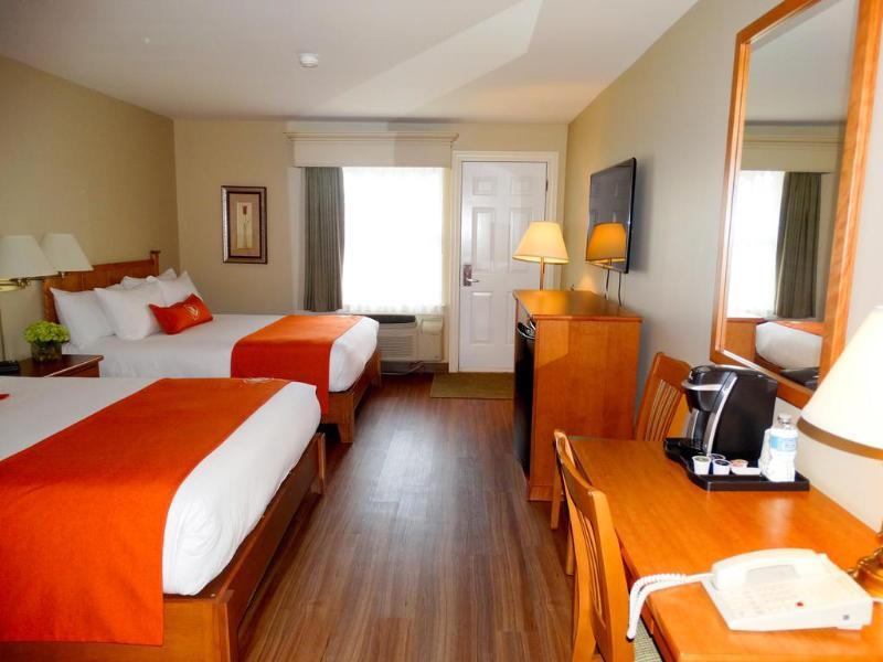 Quality Inn & Suites Amsterdam Fredericton Exterior photo